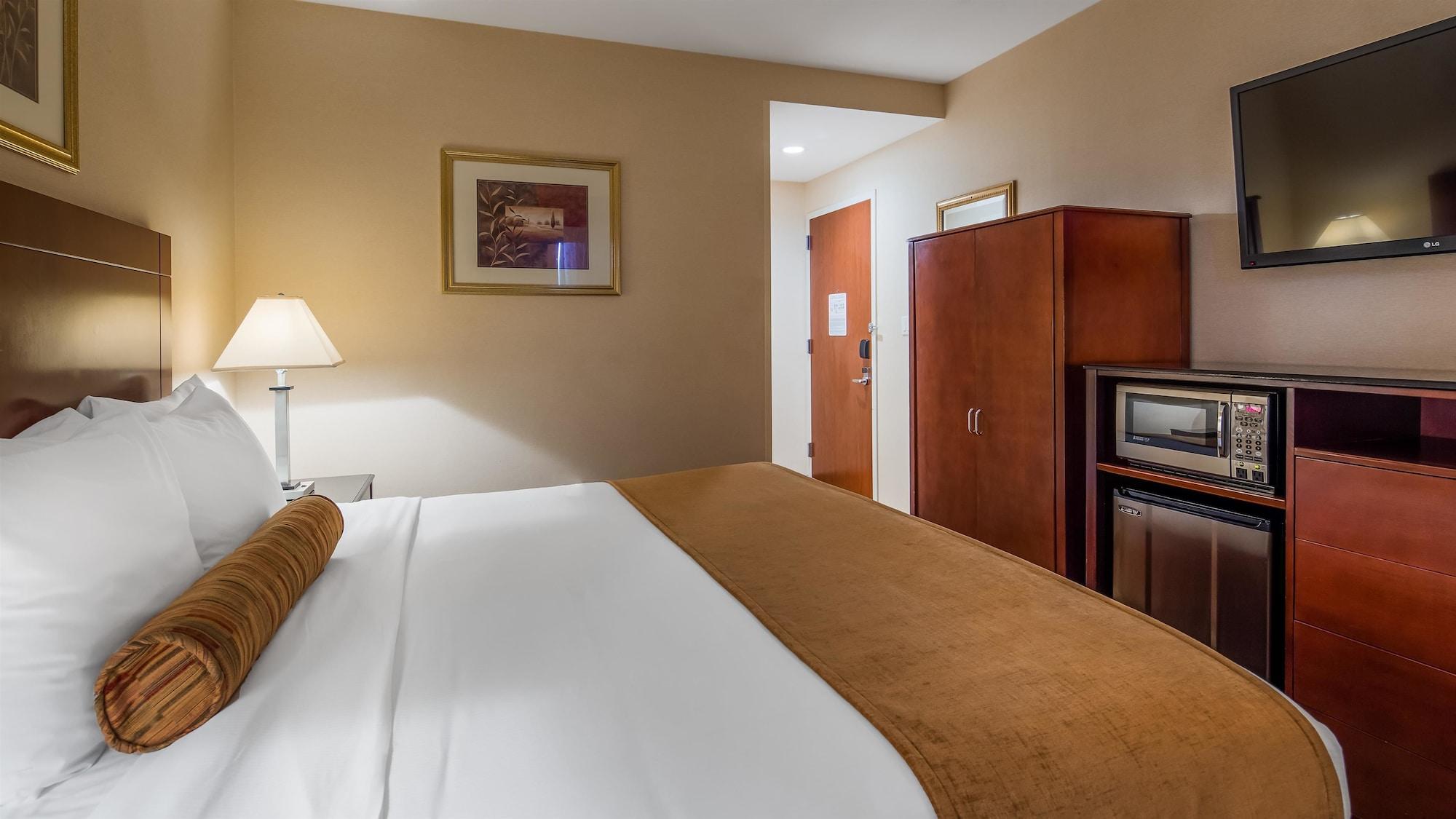 Best Western Plus Arena Hotel New York Luaran gambar