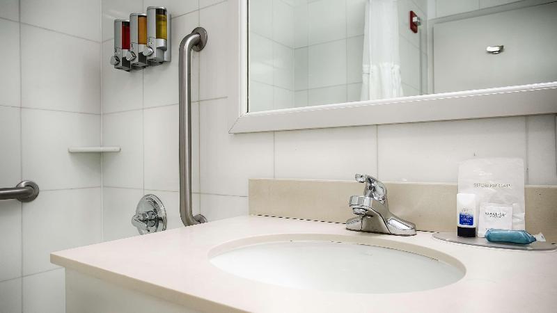 Best Western Plus Arena Hotel New York Luaran gambar